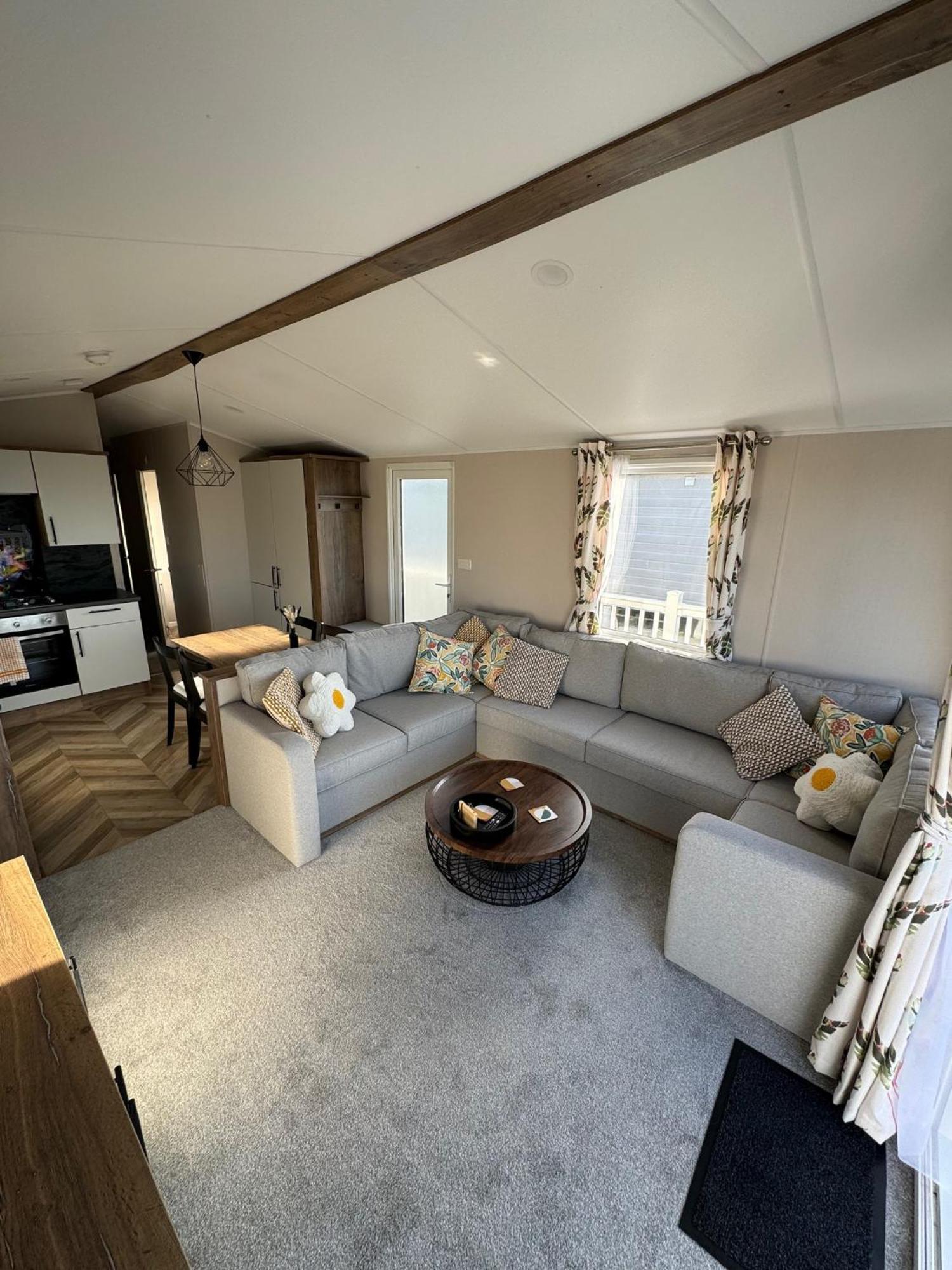 Sea La Vie Lodge New Quay  Buitenkant foto